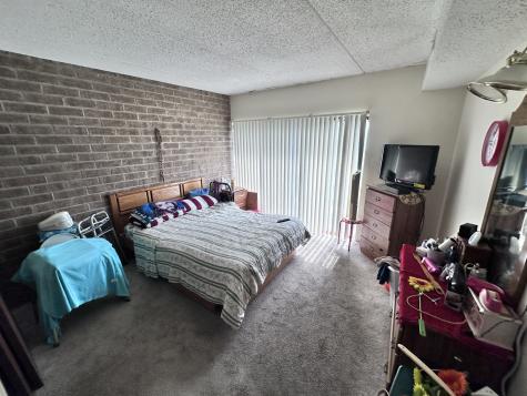 804 Kenneth Circle Elgin IL 60120