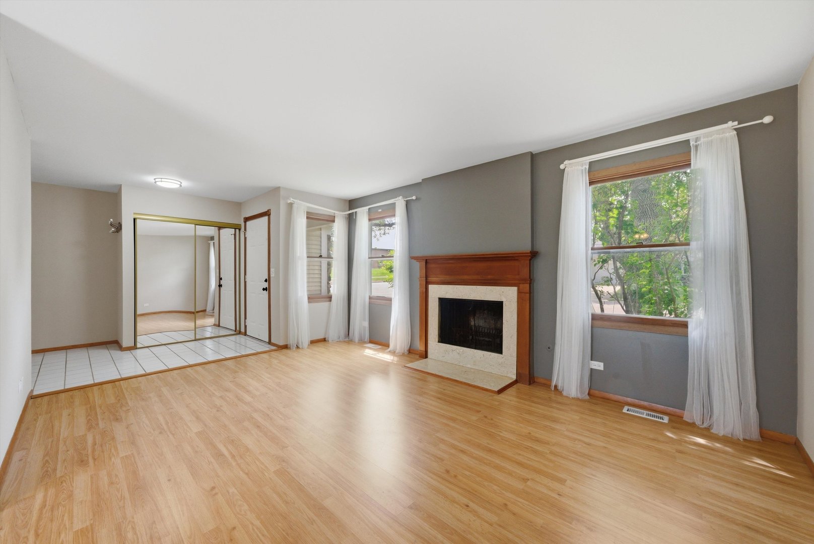 849 Colony Lake Drive Schaumburg IL 60194