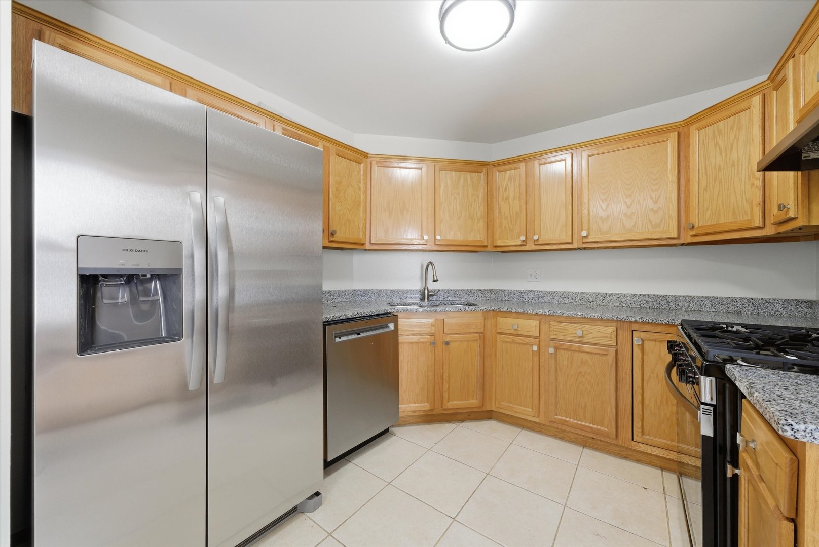 849 Colony Lake Drive Schaumburg IL 60194