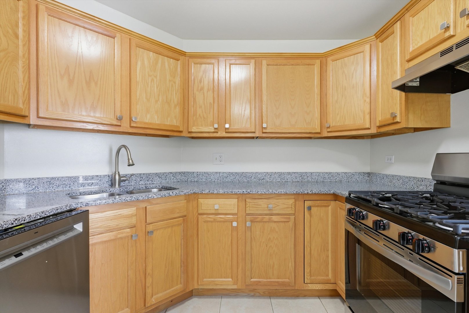 849 Colony Lake Drive Schaumburg IL 60194