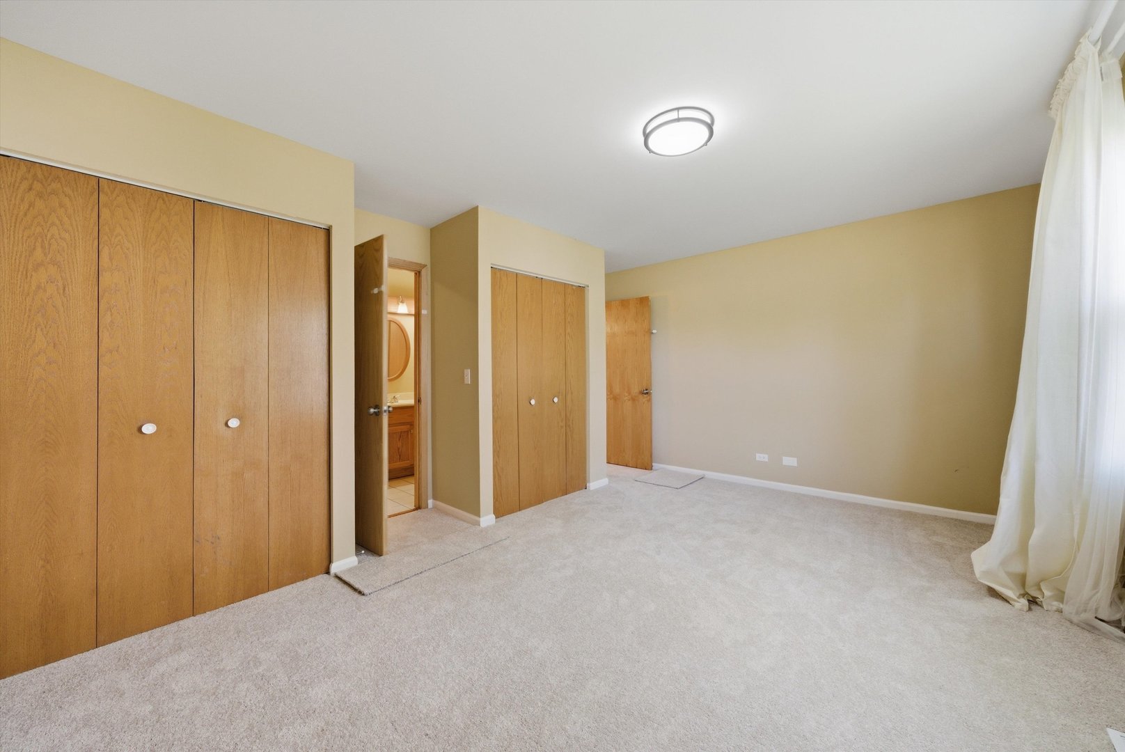 849 Colony Lake Drive Schaumburg IL 60194