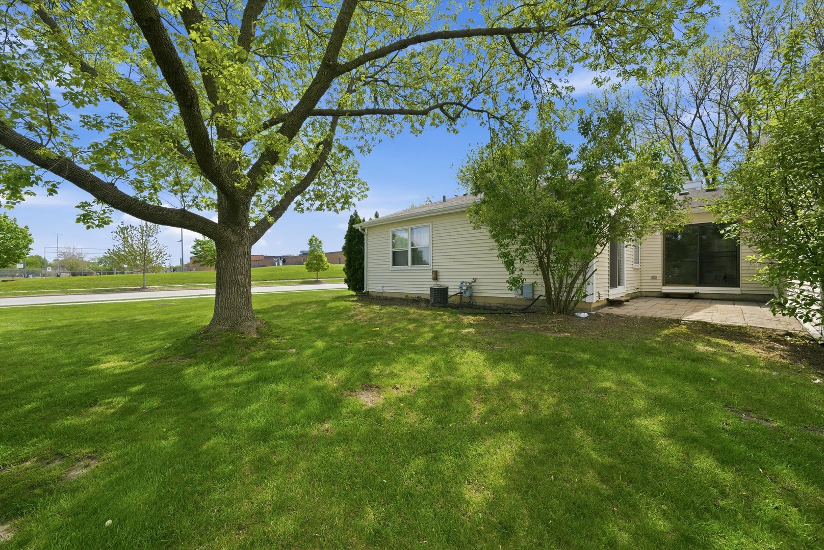 849 Colony Lake Drive Schaumburg IL 60194