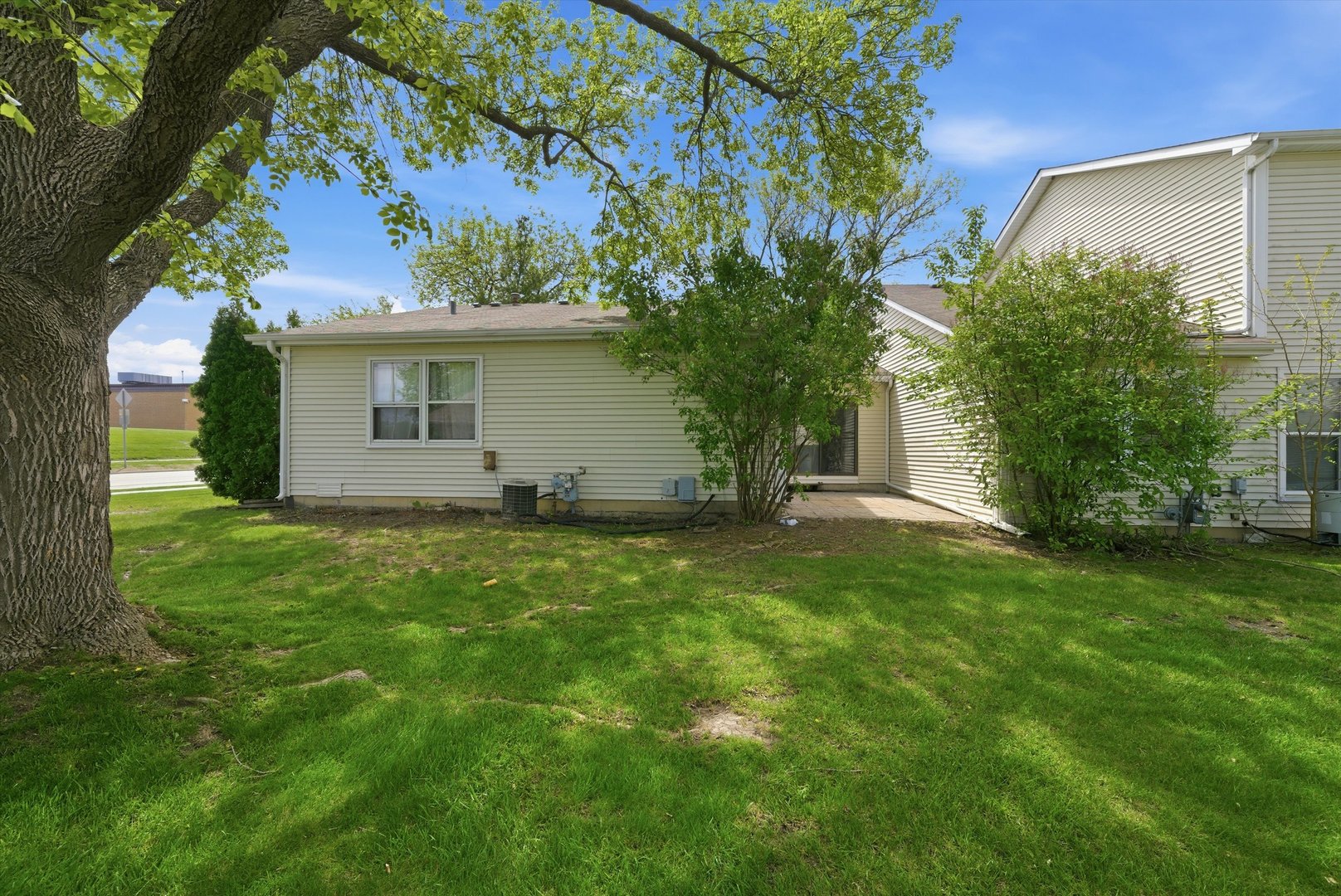 849 Colony Lake Drive Schaumburg IL 60194