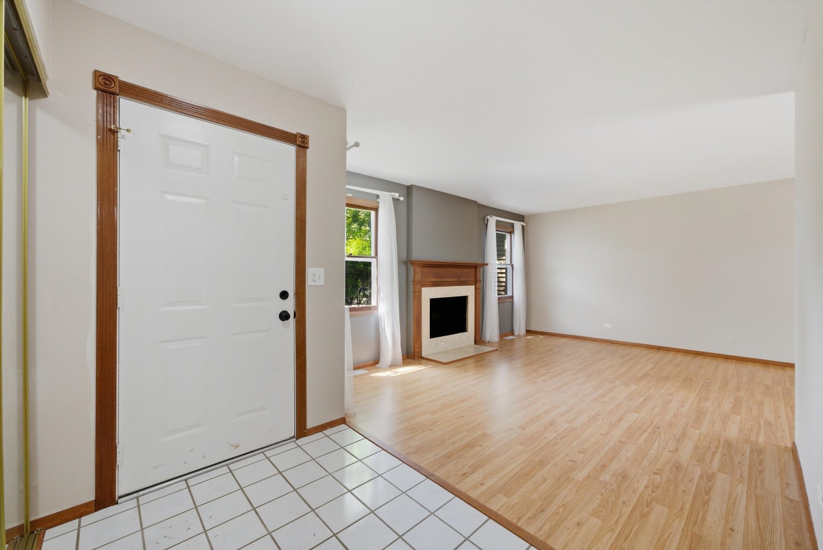 849 Colony Lake Drive Schaumburg IL 60194