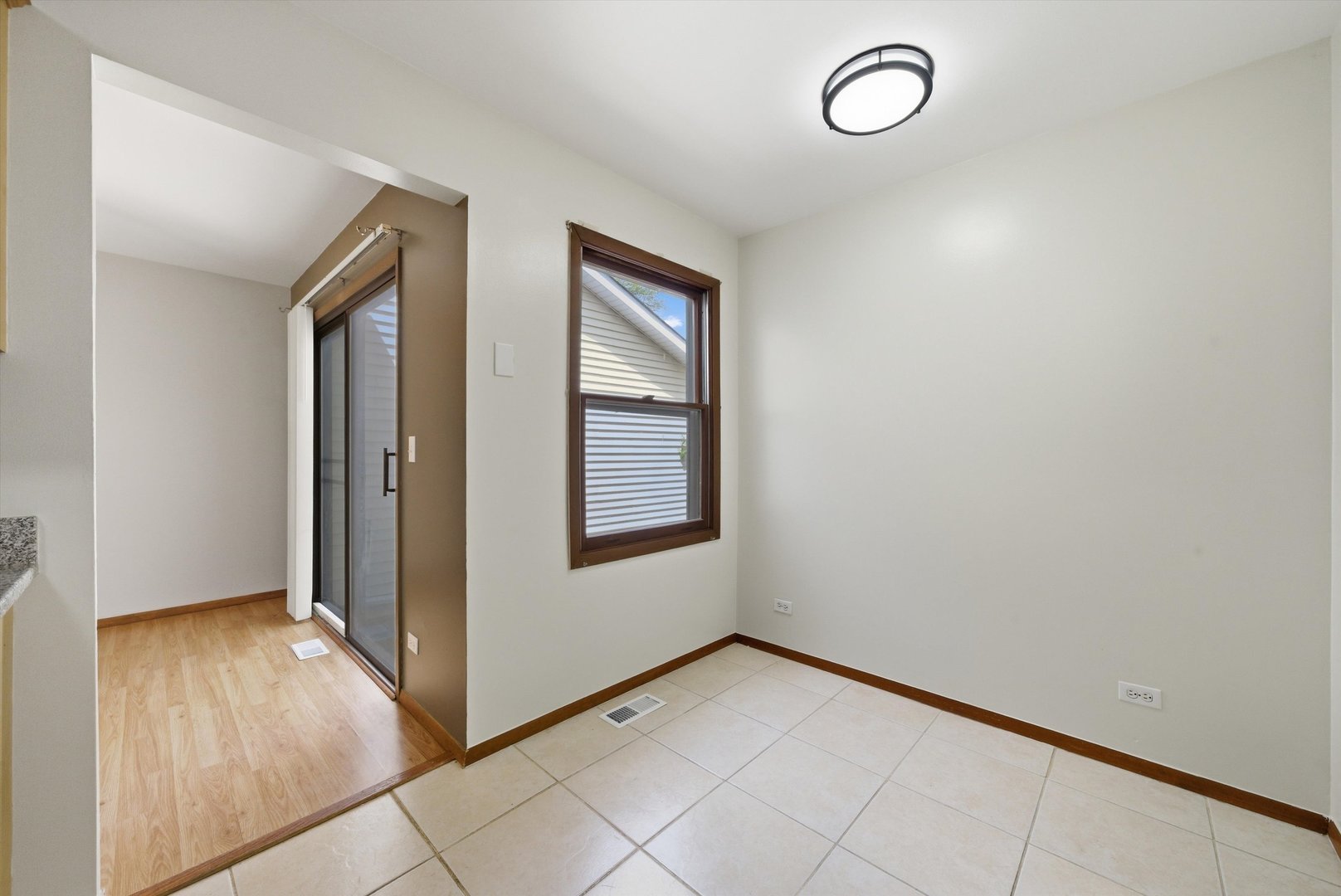 849 Colony Lake Drive Schaumburg IL 60194
