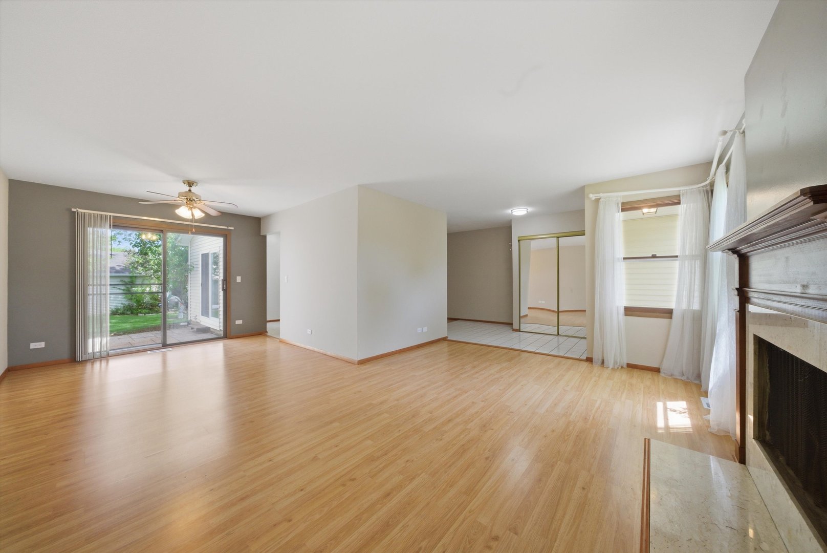 849 Colony Lake Drive Schaumburg IL 60194