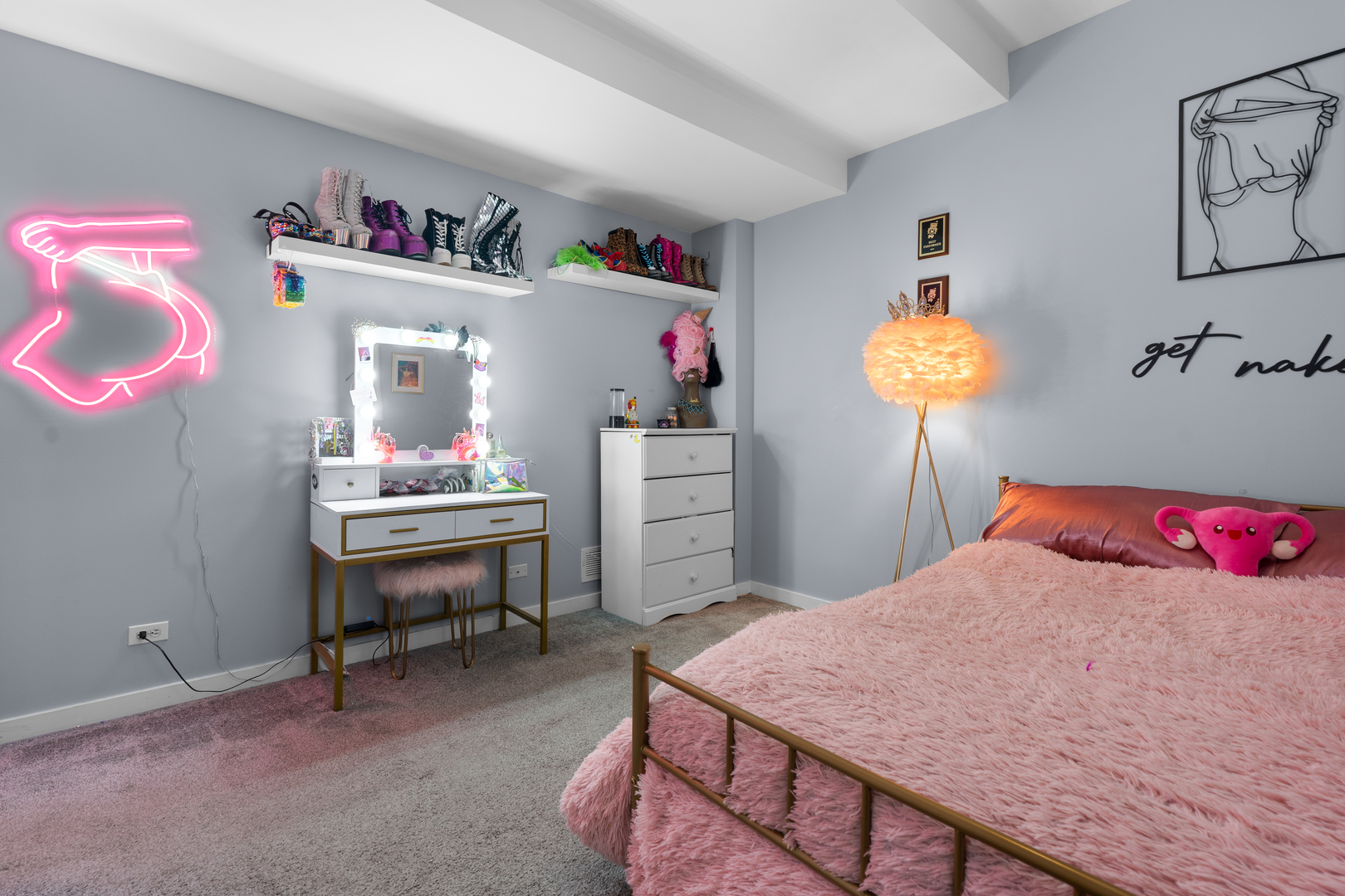 3222 West Beach Avenue Chicago IL 60651