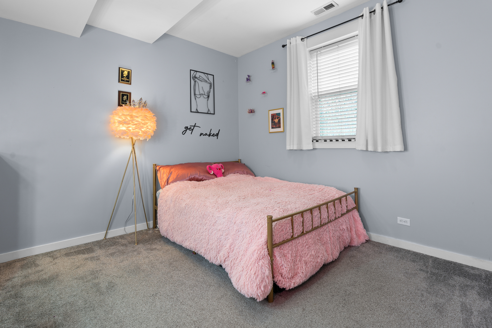 3222 West Beach Avenue Chicago IL 60651