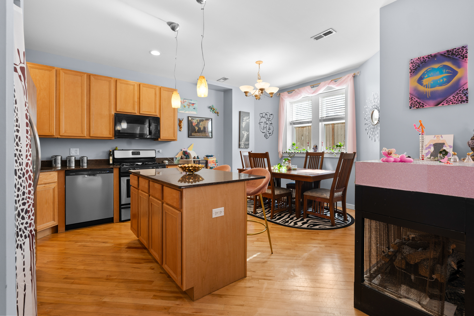 3222 West Beach Avenue Chicago IL 60651