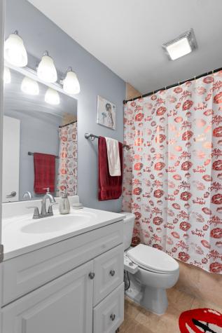 3222 West Beach Avenue Chicago IL 60651