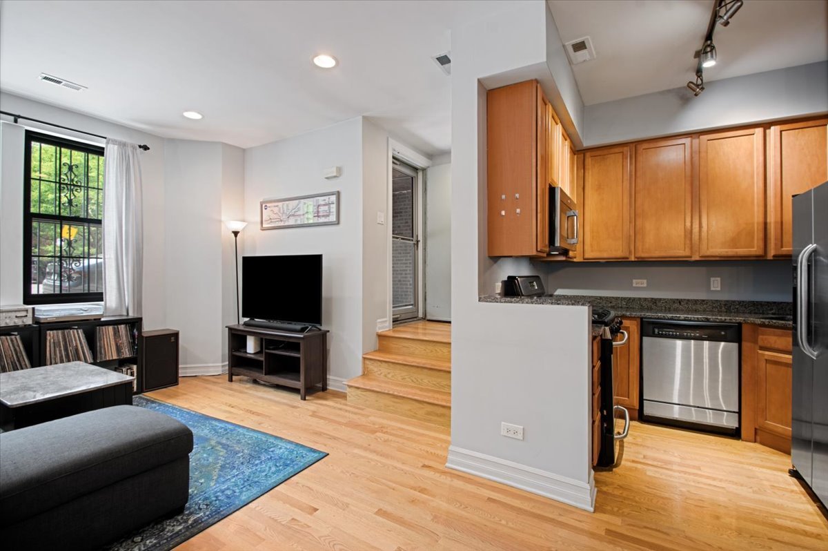 1839 North Sheffield Avenue Chicago IL 60614