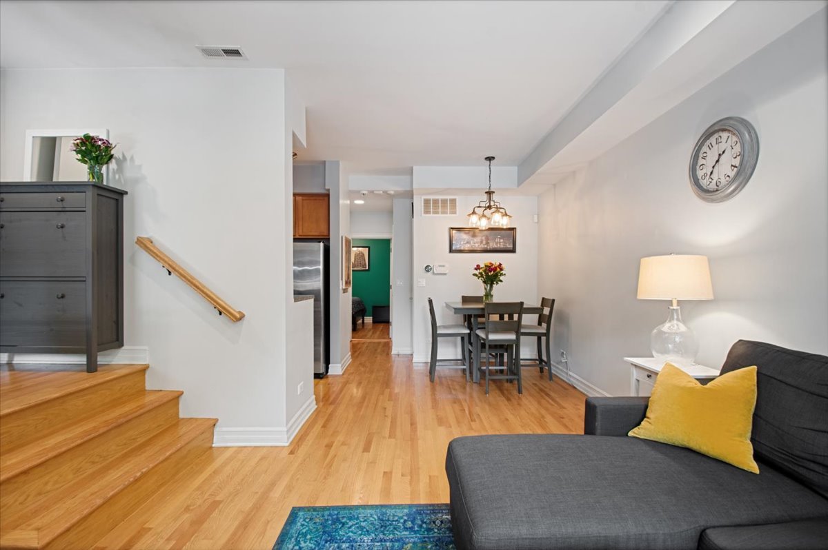 1839 North Sheffield Avenue Chicago IL 60614