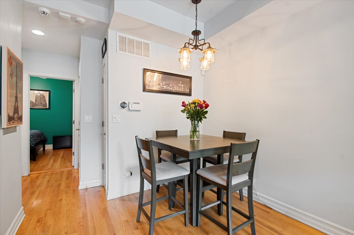 1839 North Sheffield Avenue Chicago IL 60614