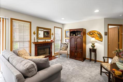 1984 North Stillwater Road Arlington Heights IL 60004