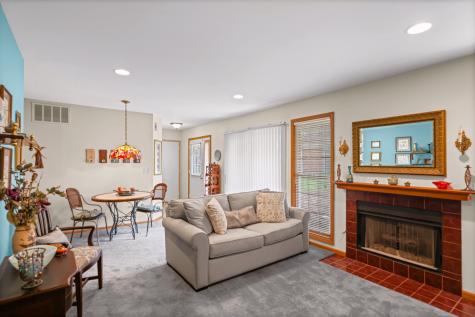 1984 North Stillwater Road Arlington Heights IL 60004