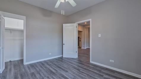 1327 East 52nd Street Chicago IL 60615