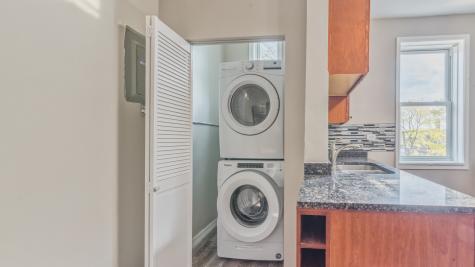 1327 East 52nd Street Chicago IL 60615