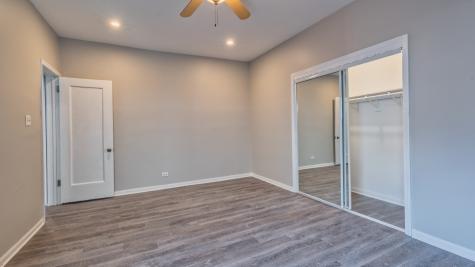 1327 East 52nd Street Chicago IL 60615