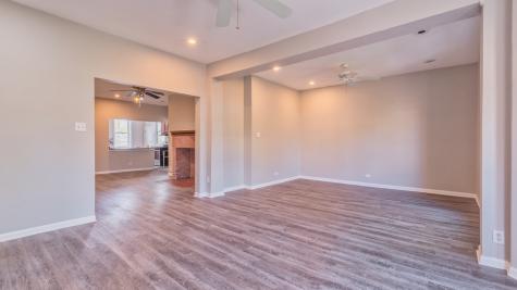 1327 East 52nd Street Chicago IL 60615