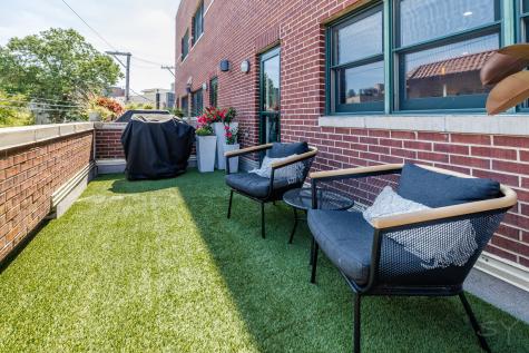 2455 West Ohio Street Chicago IL 60612