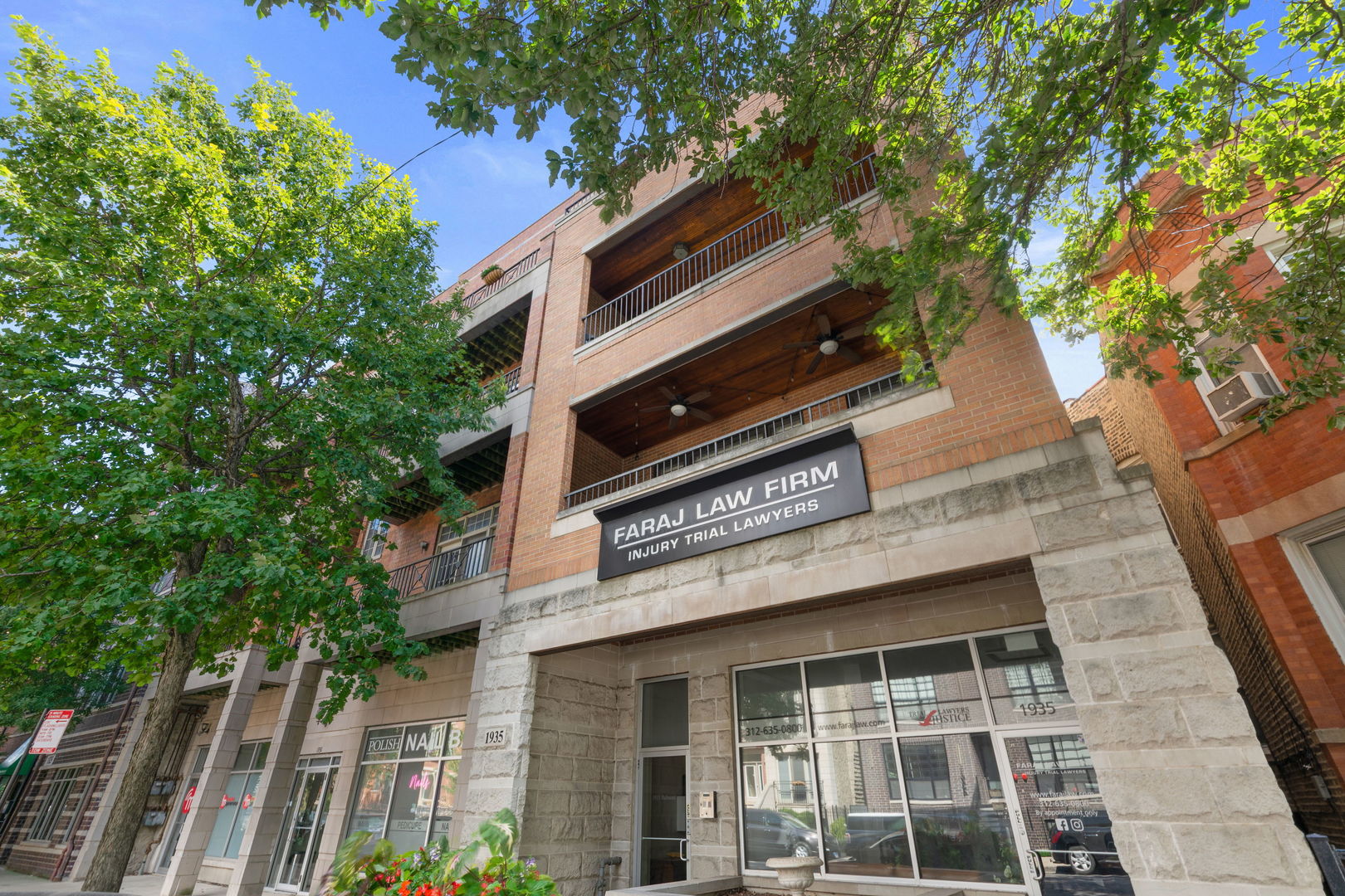 Chicago IL, 1935 West Belmont Avenue, Unit 2