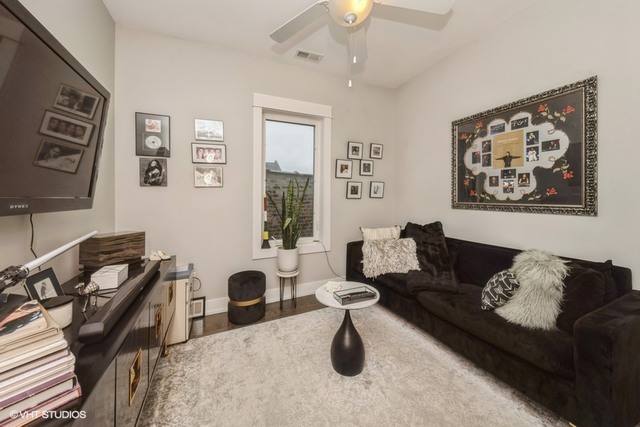 4730 South Champlain Avenue Chicago IL 60615