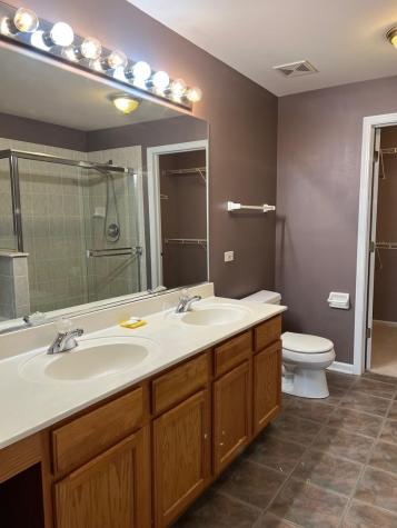2210 Scott Lane Aurora IL 60502
