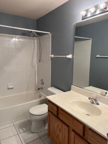 2210 Scott Lane Aurora IL 60502