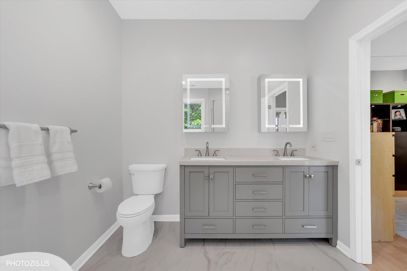 2919 North Southport Avenue Chicago IL 60657