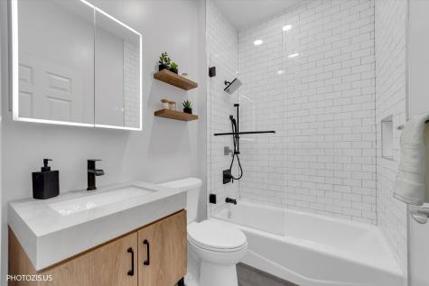 2919 North Southport Avenue Chicago IL 60657