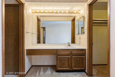 1450 Tanglewood Street Flossmoor IL 60422