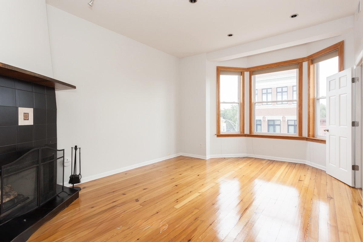 2204 North Clybourn Avenue Chicago IL 60614