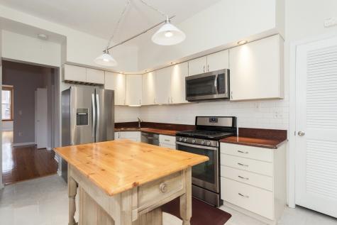 2204 North Clybourn Avenue Chicago IL 60614