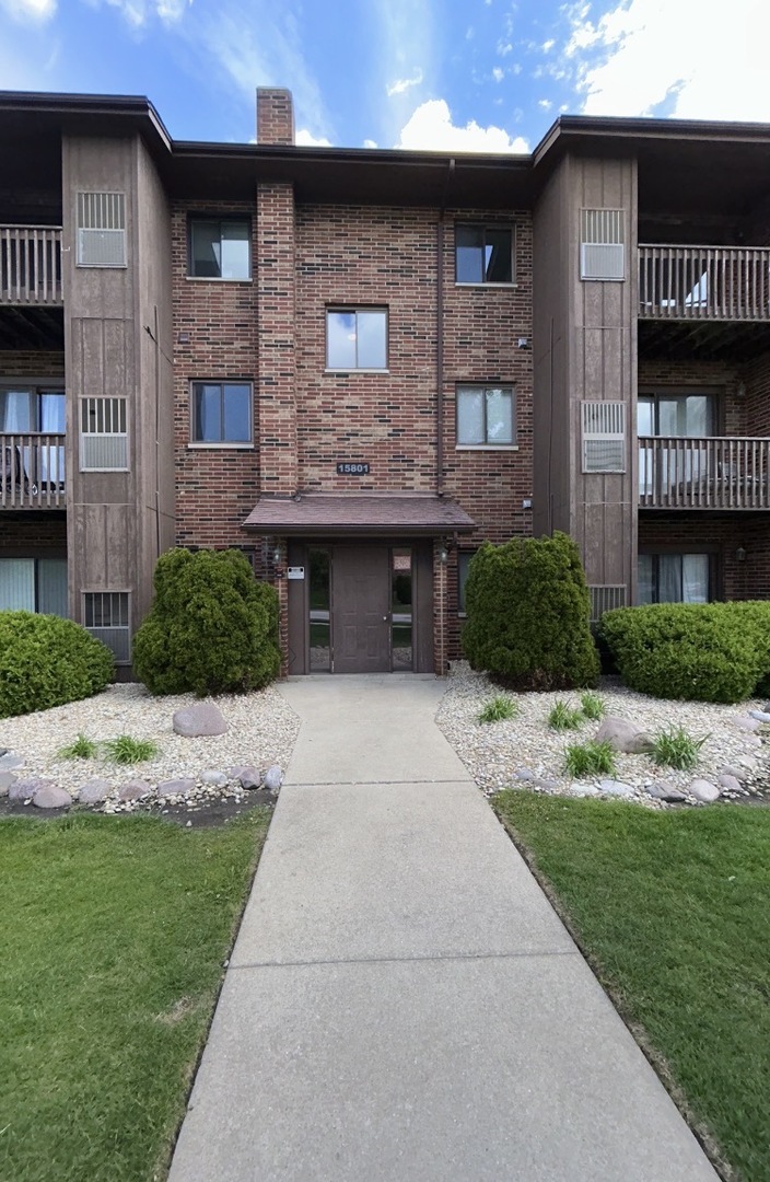 15801 Peggy Lane Oak Forest IL 60452