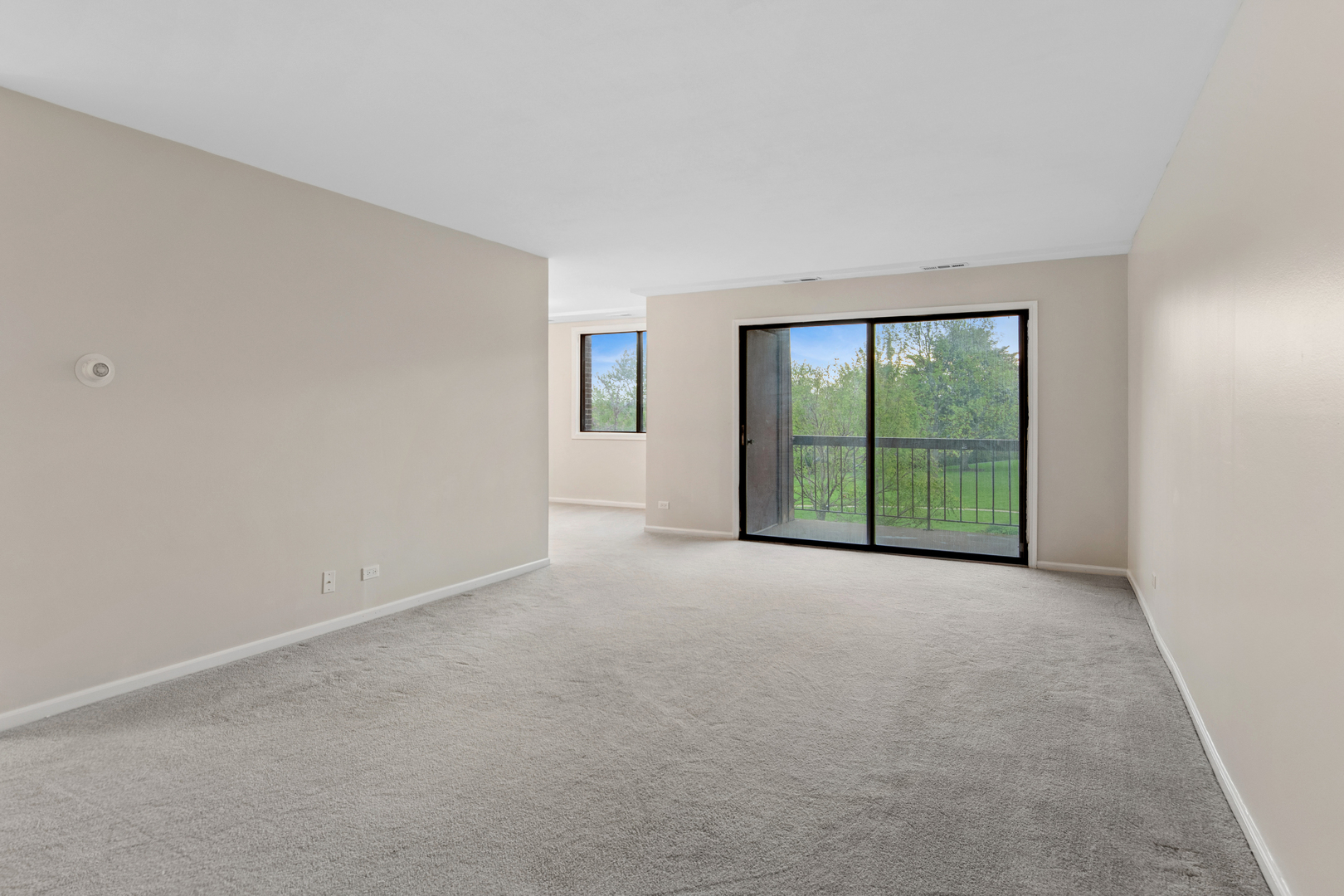 460 Raintree Court Glen Ellyn IL 60137