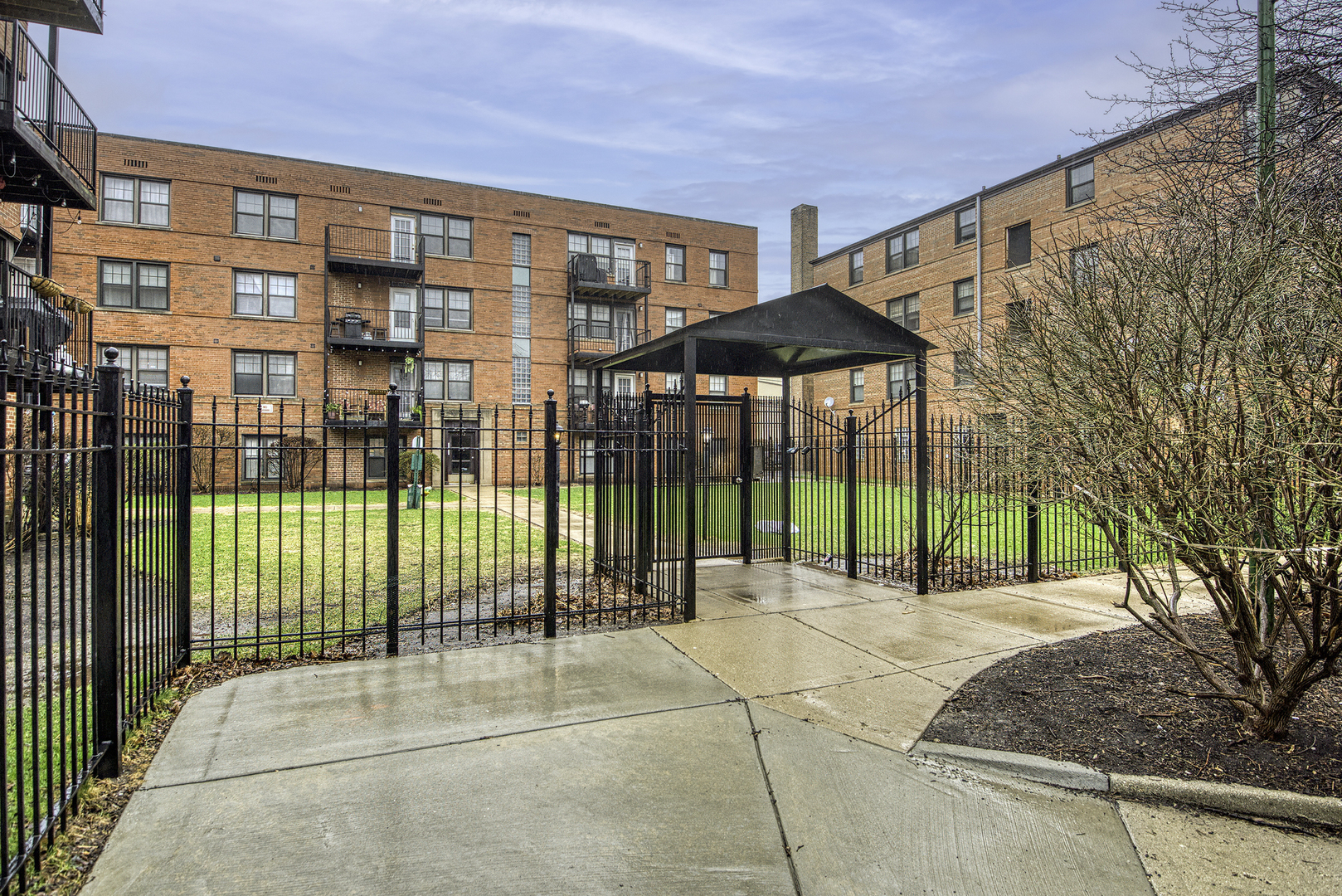 5232 North Campbell Avenue Chicago IL 60625