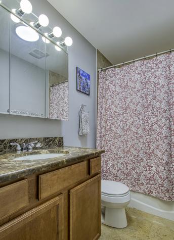 5232 North Campbell Avenue Chicago IL 60625
