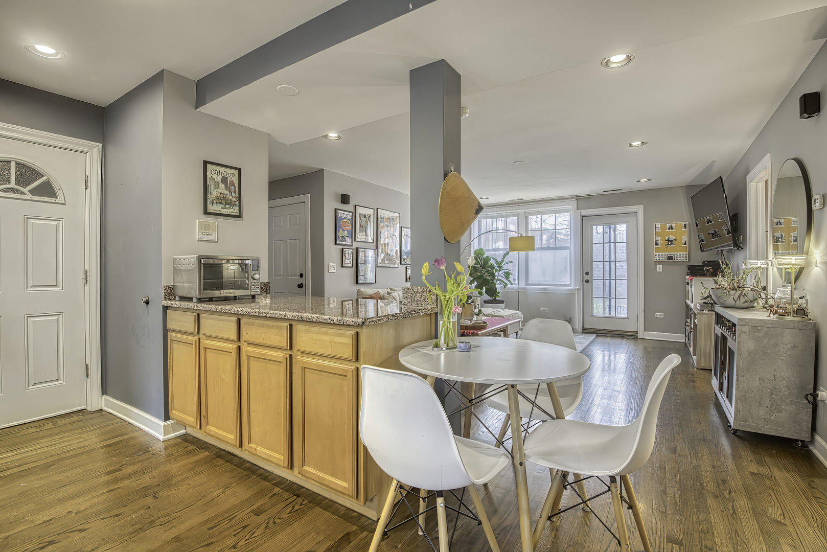 5232 North Campbell Avenue Chicago IL 60625