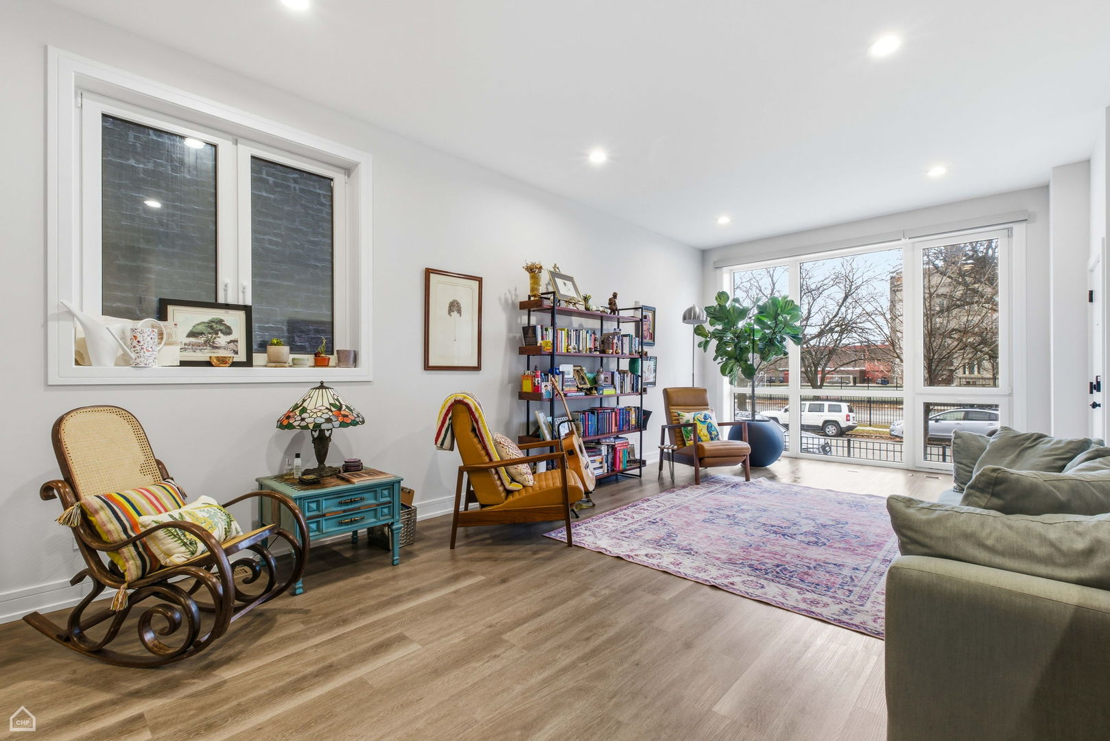 327 South Leavitt Street Chicago IL 60612
