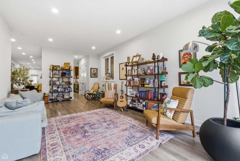 327 South Leavitt Street Chicago IL 60612