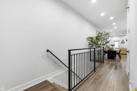 327 South Leavitt Street Chicago IL 60612
