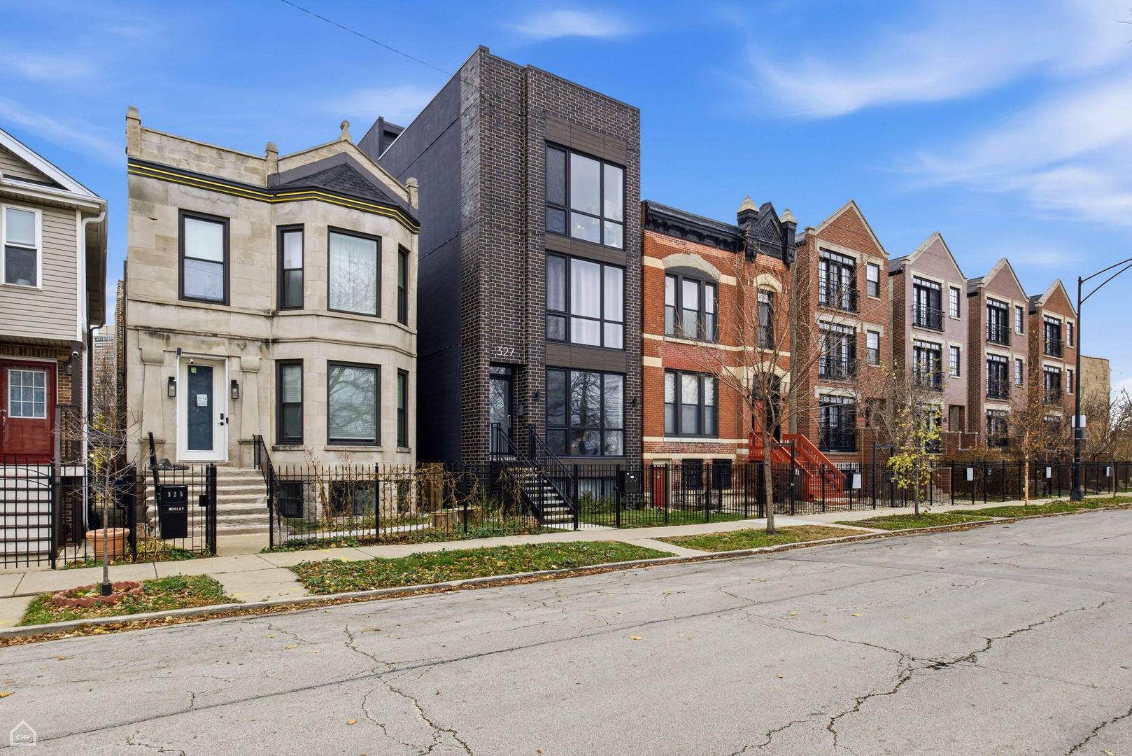 327 South Leavitt Street Chicago IL 60612