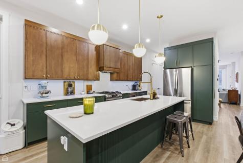 327 South Leavitt Street Chicago IL 60612