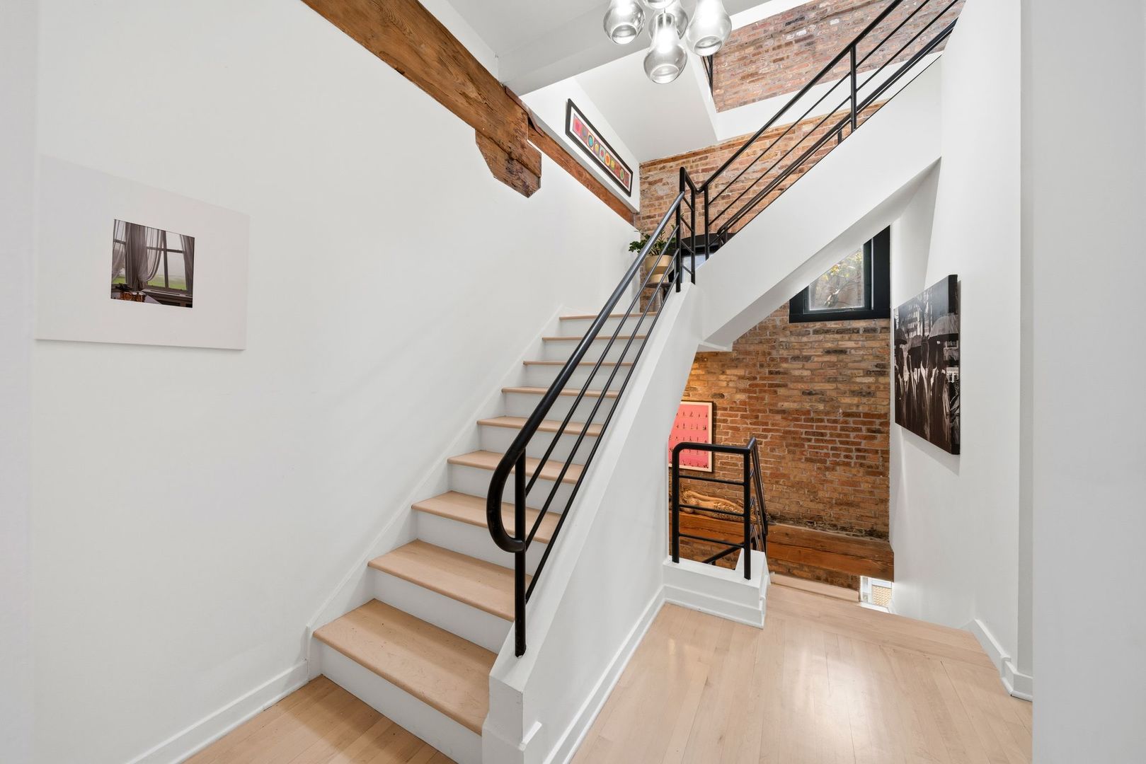 811 West Aldine Avenue Chicago IL 60657
