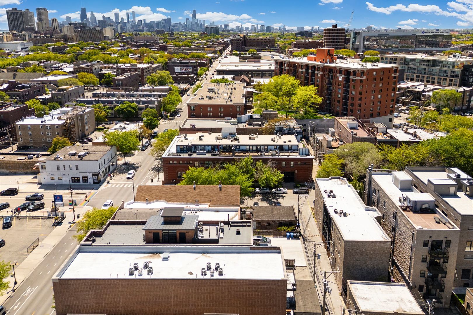 811 West Aldine Avenue Chicago IL 60657