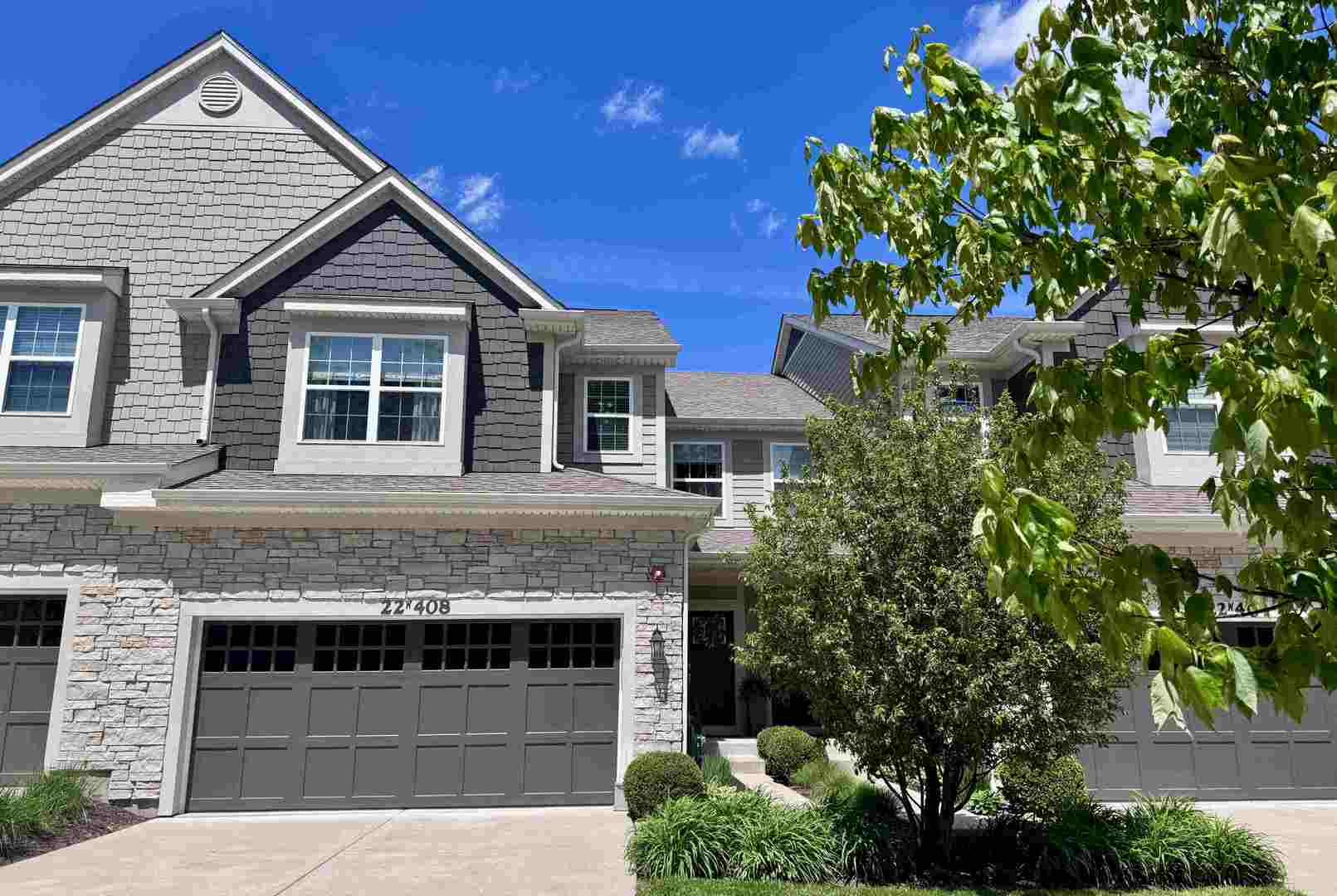 22W408 Autumn Blaze Drive Glen Ellyn IL 60137