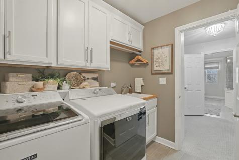 22W408 Autumn Blaze Drive Glen Ellyn IL 60137