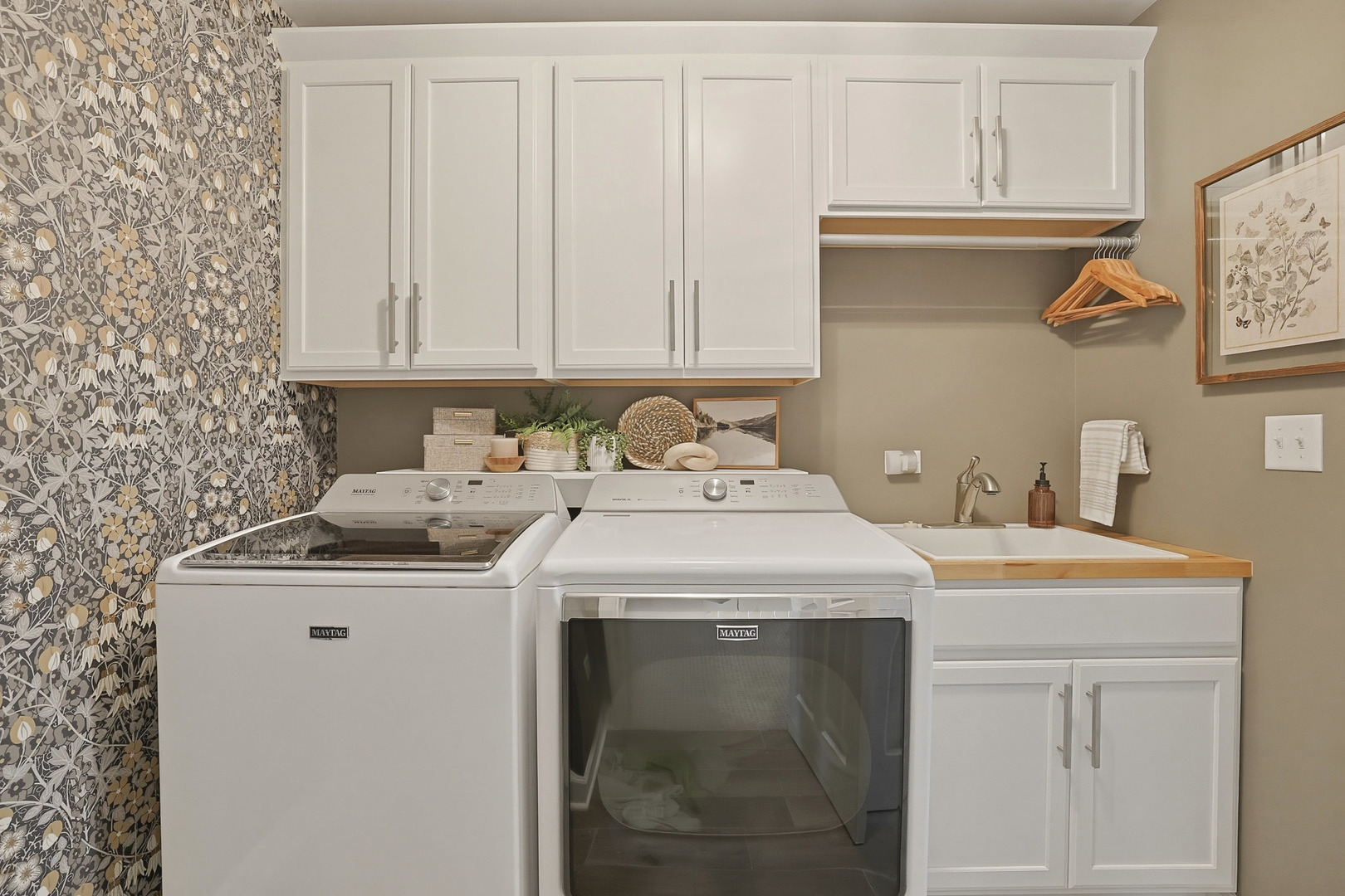 22W408 Autumn Blaze Drive Glen Ellyn IL 60137