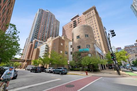 40 East 9th Street Chicago IL 60605