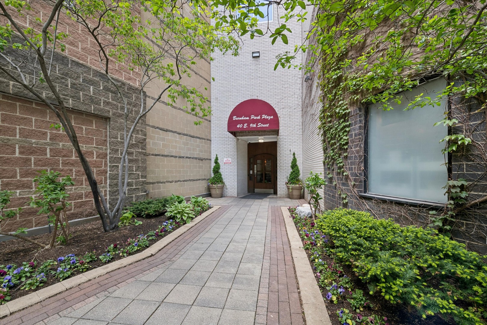 40 East 9th Street Chicago IL 60605